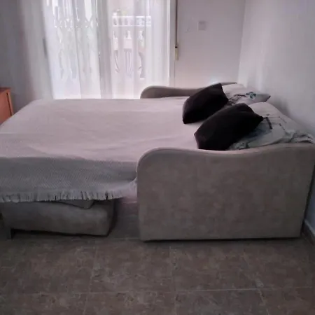 Apartamento Estudio Wifi Baño 1 Sofá Cama Doble Piscina Playa 100mts